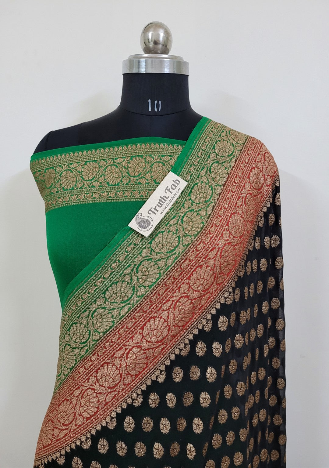Khaddi Georgette Banarasi Handloom Saree With Antique Zari Work - 3D shade - Truth Fab