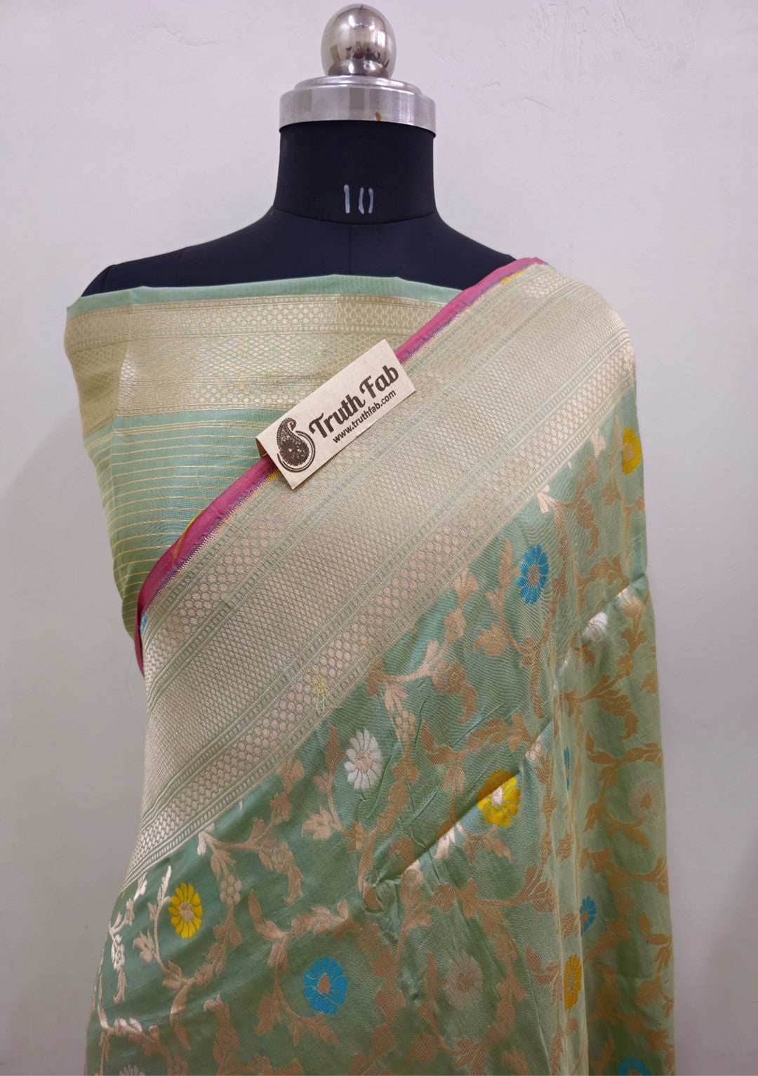 Pista Color Pure Banarasi Handloom Katan Silk Saree- All Over jaal Work With Meenakari