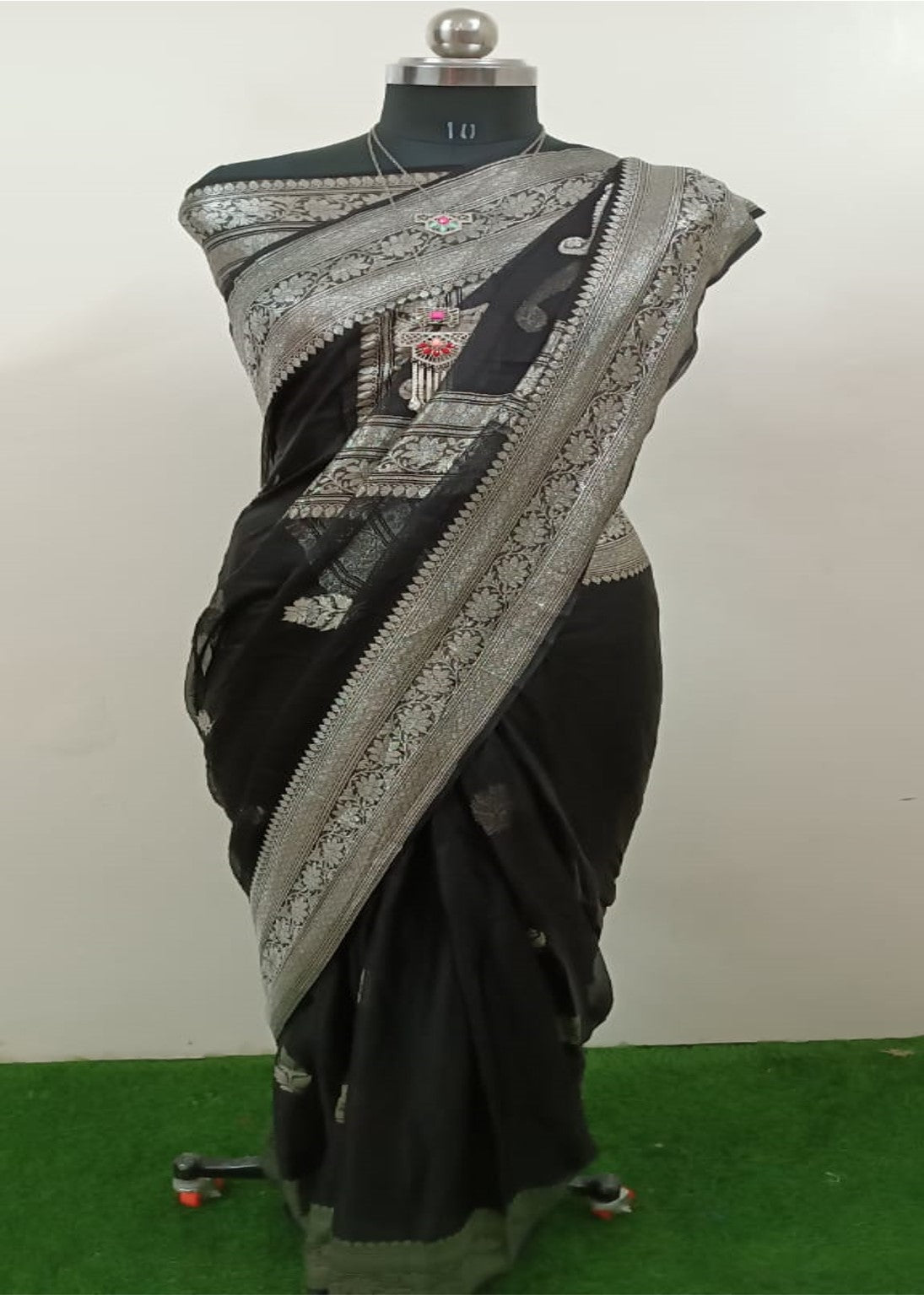 black pure Banarasi Handloom Chiffon Saree